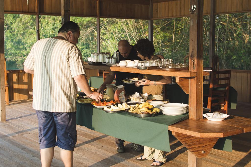 Amazon Arowana Lodge Careiro ภายนอก รูปภาพ